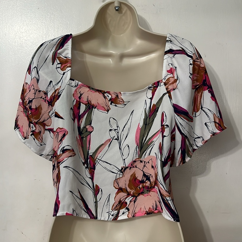 Leith Floral Print Short Sleeve Button Down Blouse Shirt Size Small - Picture 5 of 10
